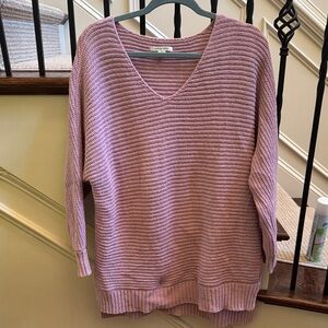 American Eagle women's V-Neck Sweater in Soft Pink Size XS/S